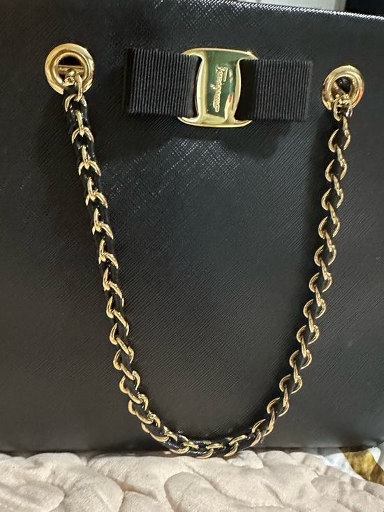 Salvatore Ferragamo Handbags - Salvatore Ferragamo Black Leather Shoulder Bag with Gold Chain and Vara Bow